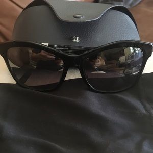 Women sunglasses- Ted Baker